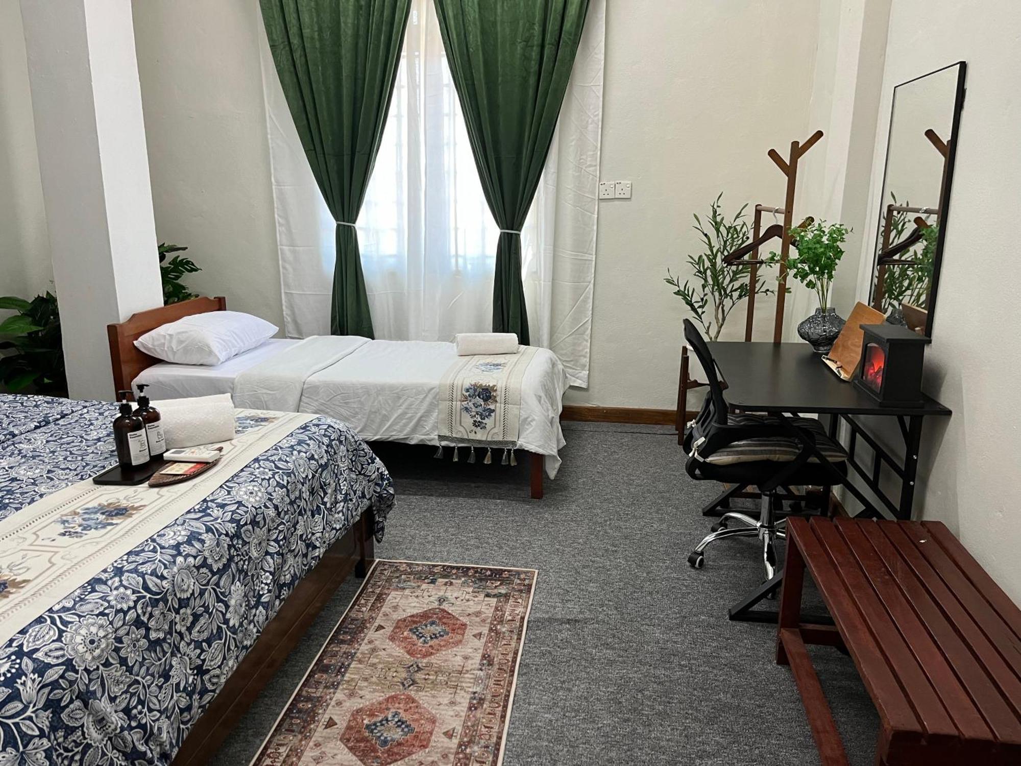 La Wood Homestay Near Kuala Besut Jetty Dış mekan fotoğraf